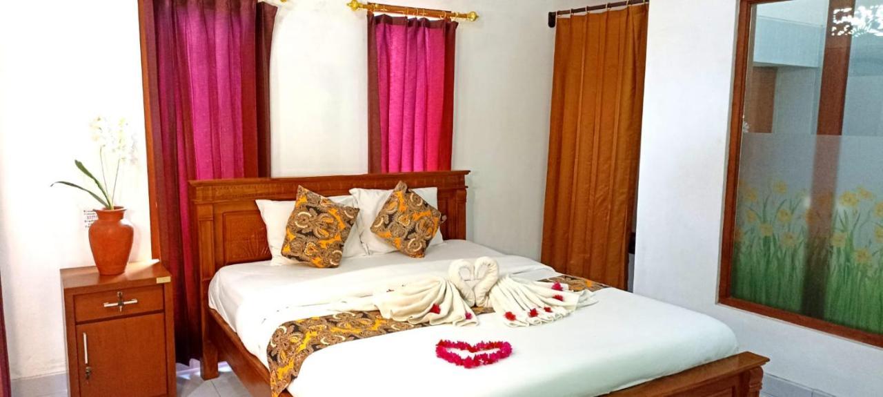 Kartika'S House Hotel Ubud  Ngoại thất bức ảnh